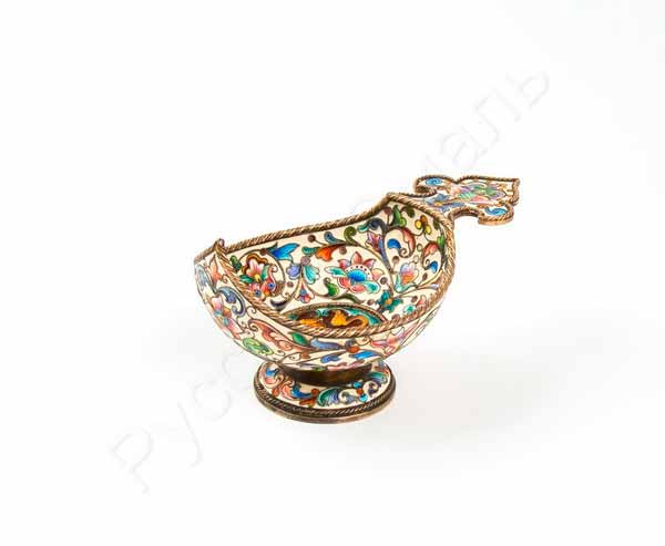  ladle . , Moscow, Russia firm Supplier Imperial Court P. Ovchinnikov , master F. Rueckert , , 1899-1908 . Silver; polychrome enamel paintings on filigree , gilding 