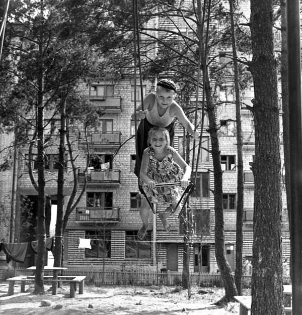 Nikolai Rakhmanov five-story building. 1960